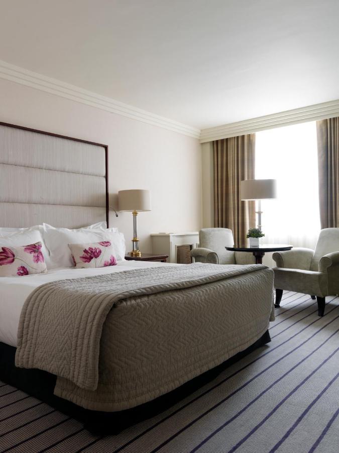 เดอะ เวสต์บิวรี โฮเต็ล Hotel ดับลิน ภายนอก รูปภาพ