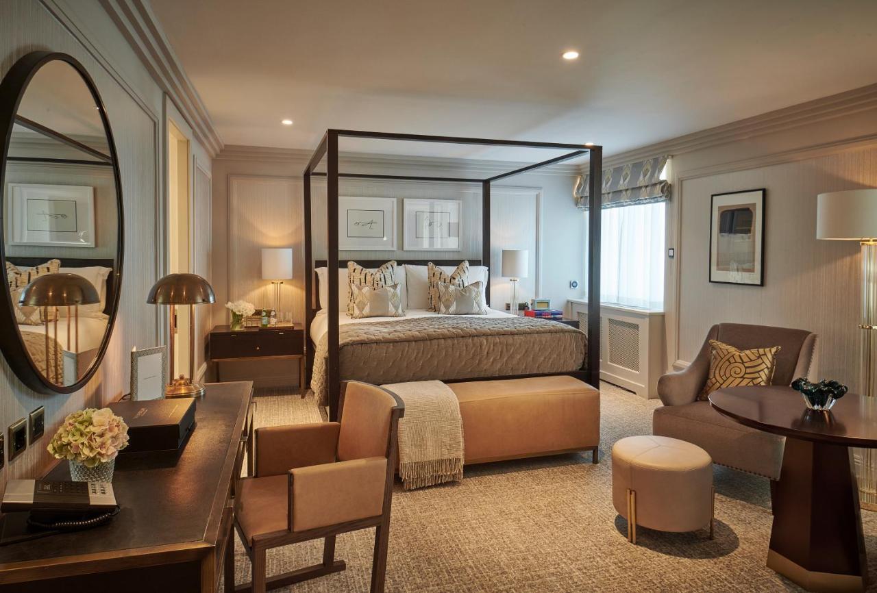 เดอะ เวสต์บิวรี โฮเต็ล Hotel ดับลิน ภายนอก รูปภาพ A bedroom at The Ivy Hotel