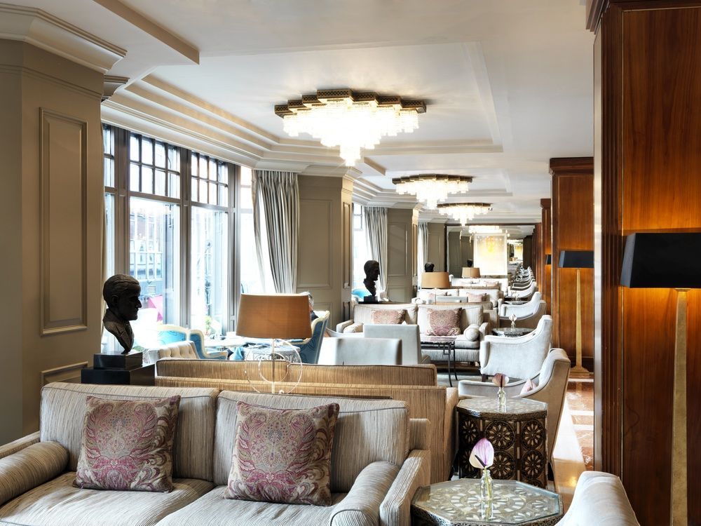เดอะ เวสต์บิวรี โฮเต็ล Hotel ดับลิน ภายนอก รูปภาพ The lounge at the hotel